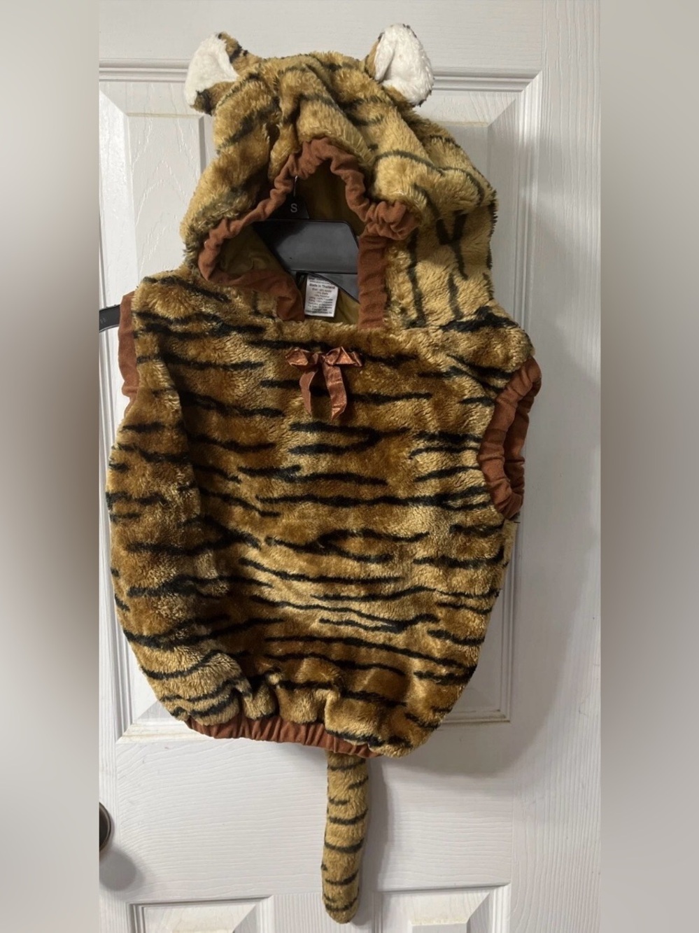 TIGER COSTUME by celebration  infant/toddler 12-24 months